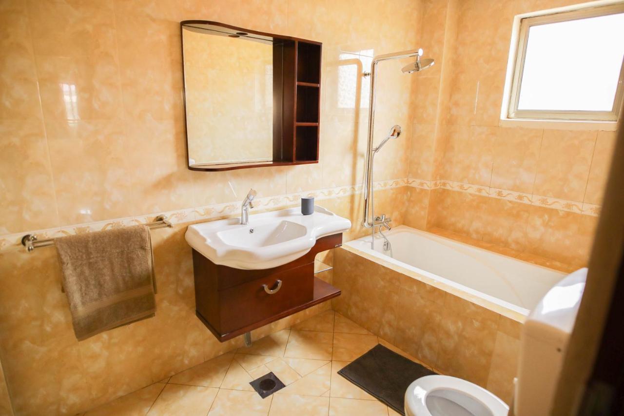 La Casa Baatsona Apts Sakumono Εξωτερικό φωτογραφία